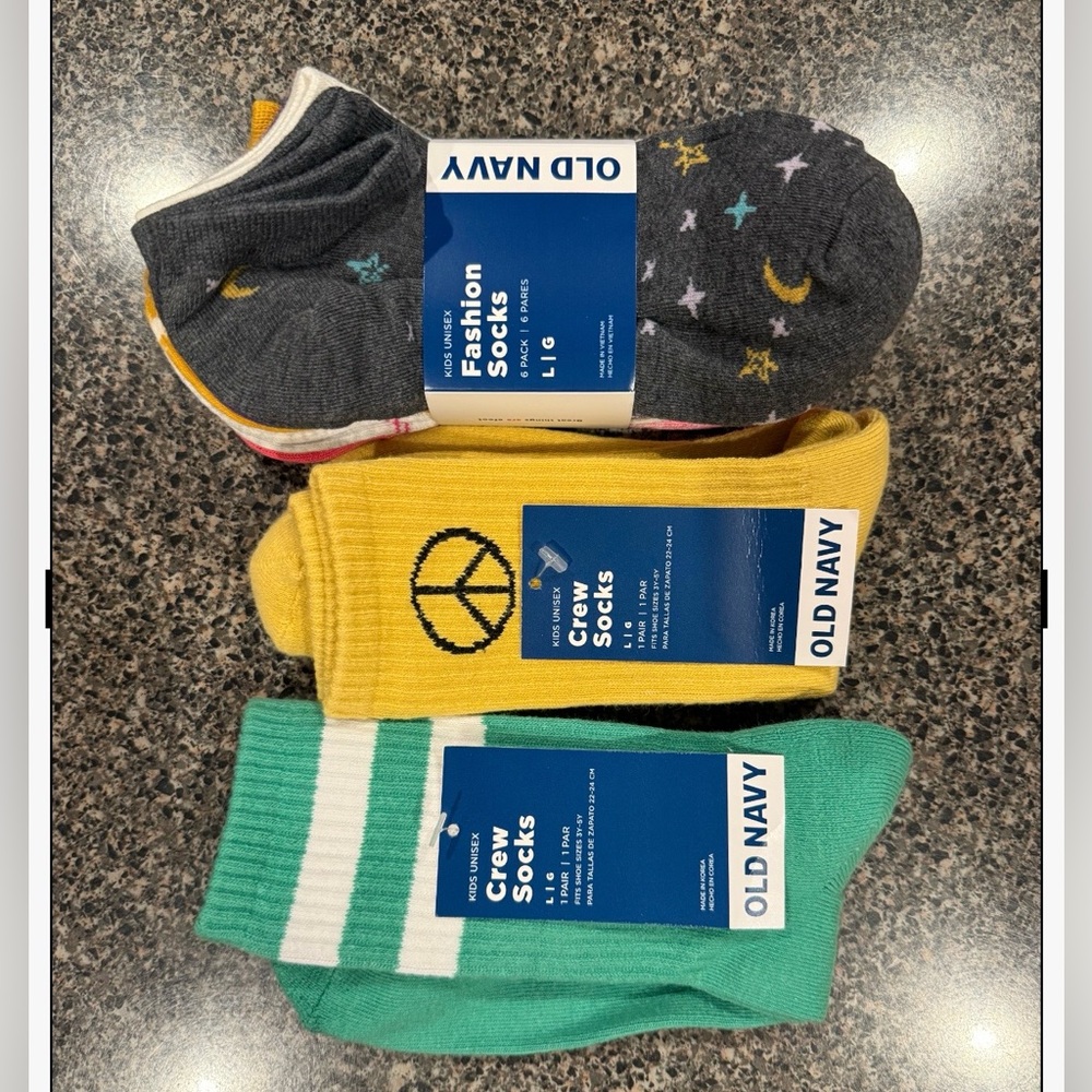 Old Navy Women’s Vibrant Sock Collection